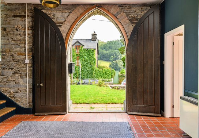 House in Dinas Mawddwy - The Old Wesleyan Chapel House in Dinas Mawddwy - The Old Wesleyan Chapel