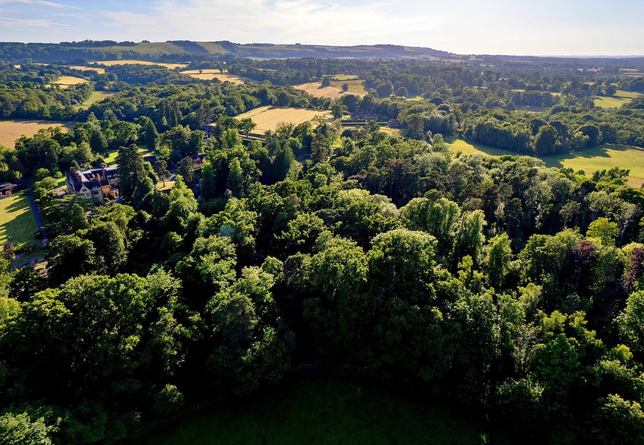 Chalet in Woolton Hill - Daisy Glamping Pod