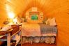 Chalet in Woolton Hill - Daisy Glamping Pod