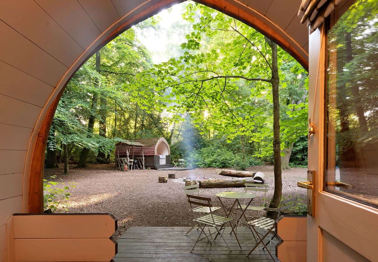 Chalet in Woolton Hill - Bluebelle Glamping Pod