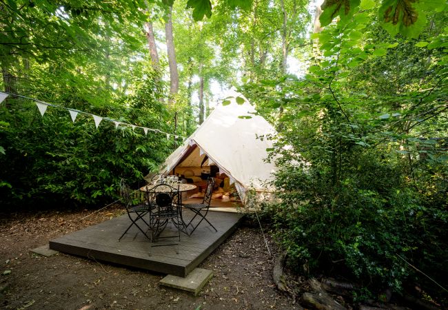 Villa in Woolton Hill - Bedouin Bell Tent