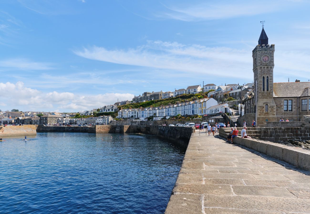 House in Porthleven - Seadog