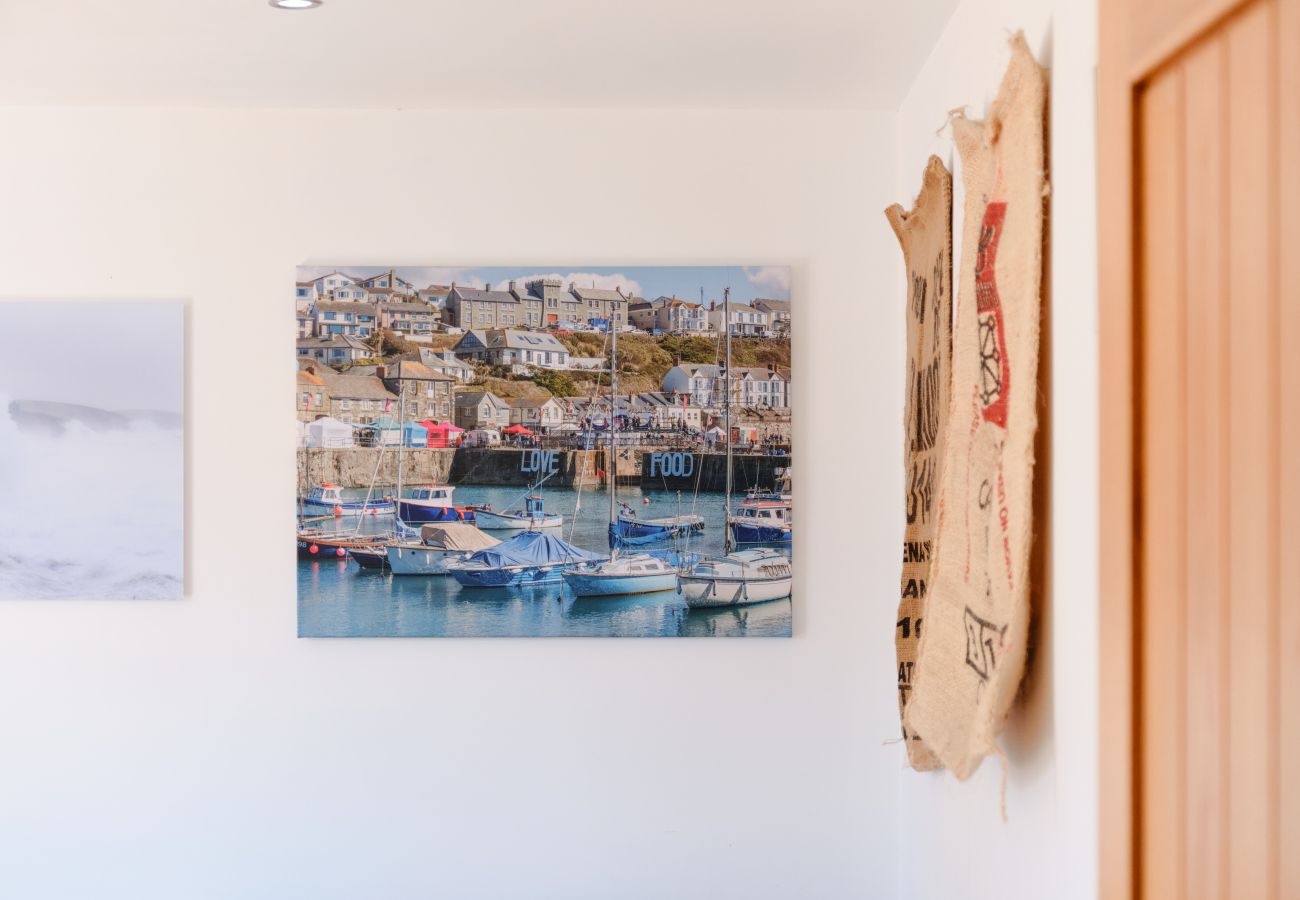 House in Porthleven - Seadog