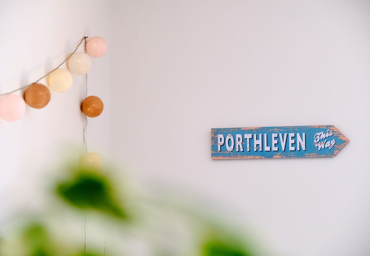 House in Porthleven - Seadog