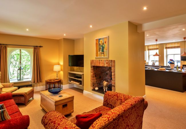  in Buxton - The Old Post Office Apartment 3