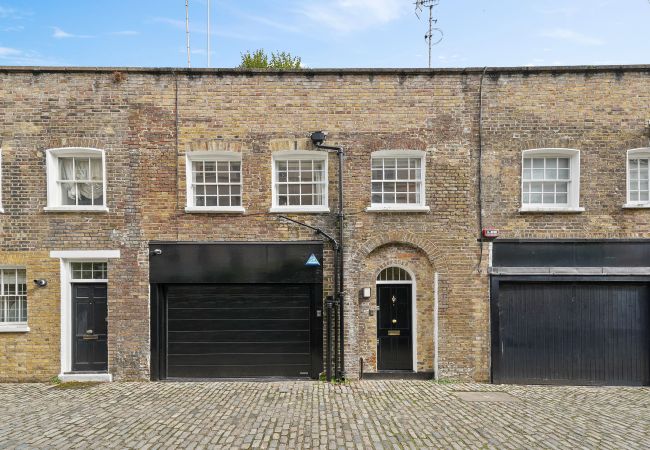 Townhouse in London - Hanover Mews