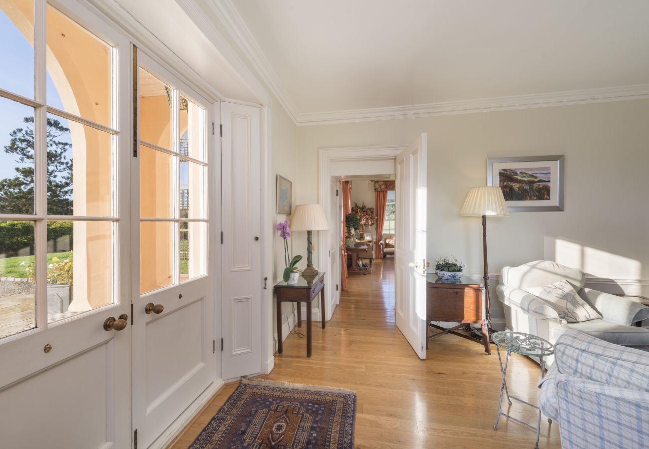 Country house in Saltash - Historic Castle on River Tamar