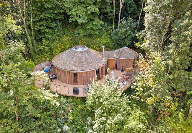 Villa in Dittisham - Woodpecker Luxury Treehouse Hideaway
