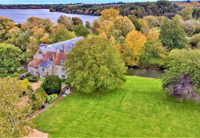 House in Islip - Islip Mill House - Beautiful Riverside Home