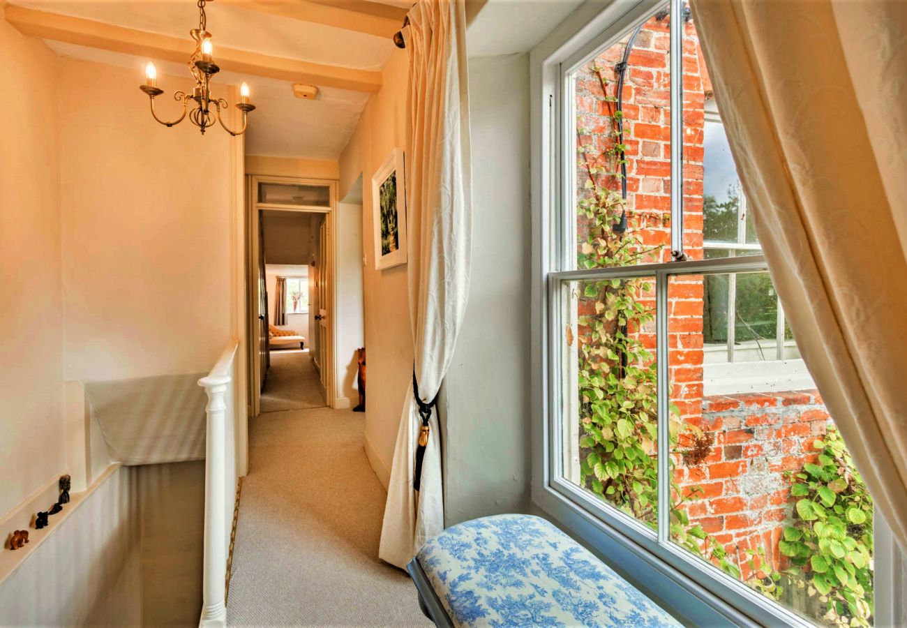 House in Islip - Islip Mill House - Beautiful Riverside Home