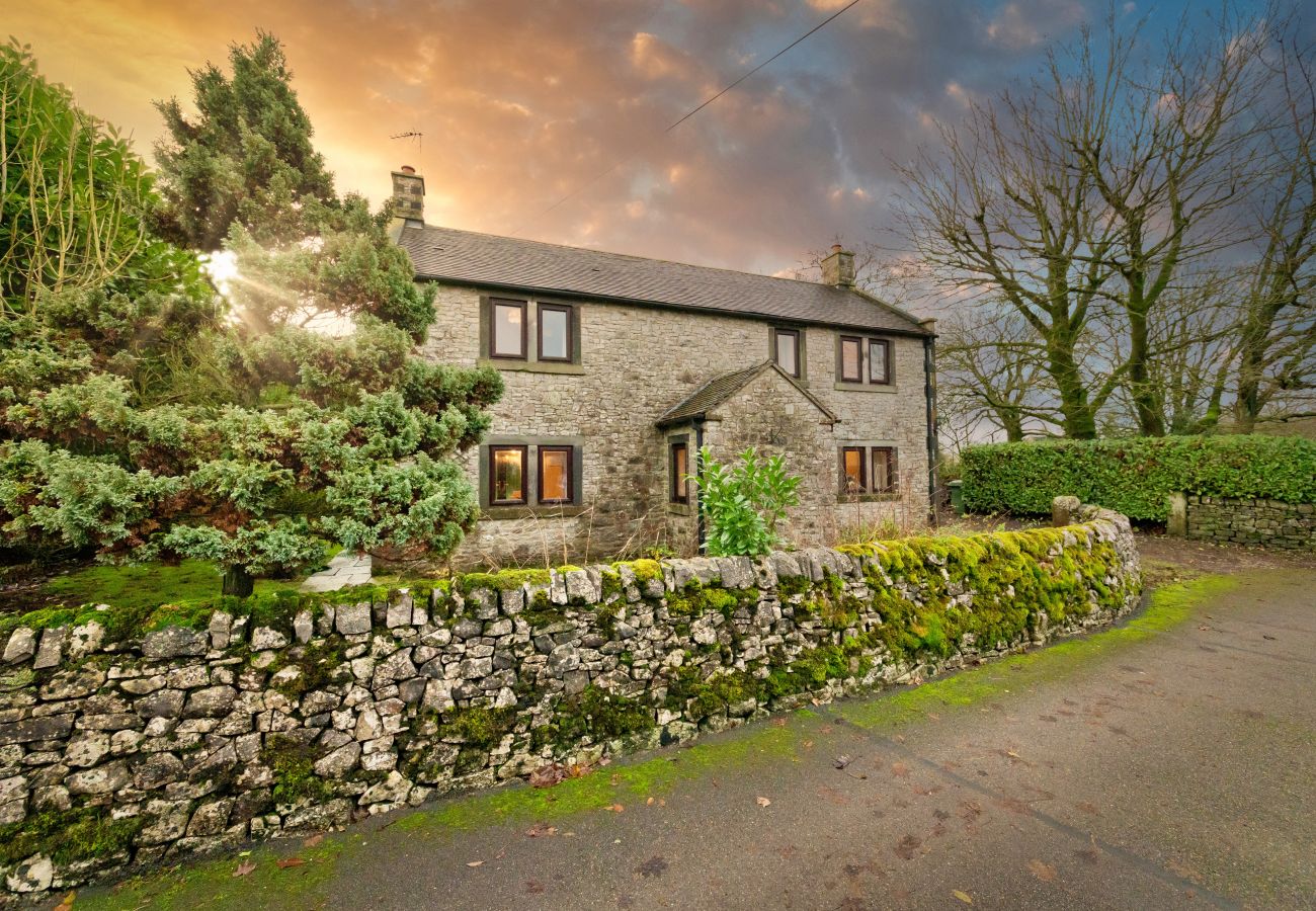 House in Ashbourne - The Shires at Alstonefield