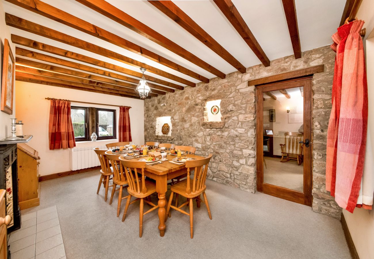 House in Ashbourne - The Shires at Alstonefield
