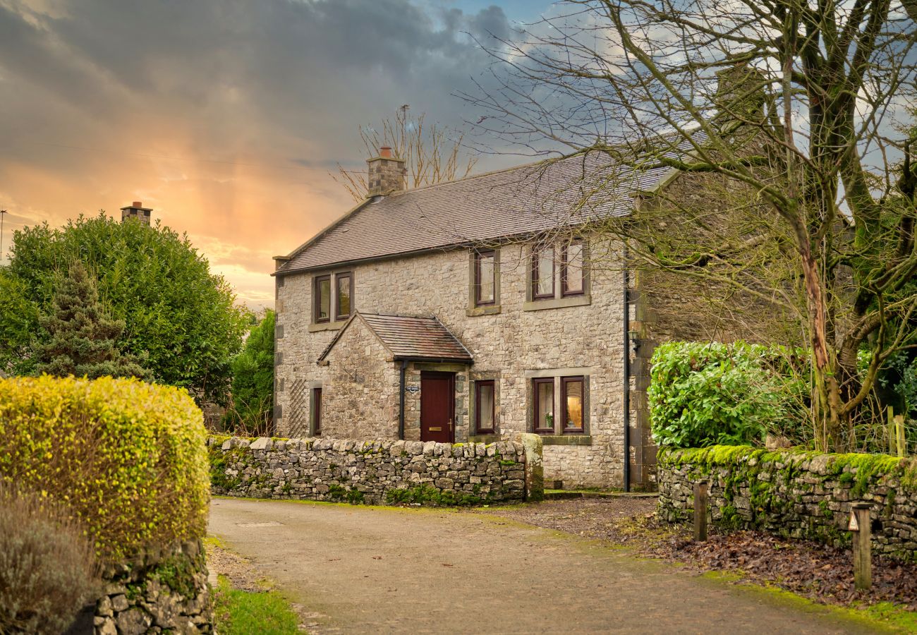House in Ashbourne - The Shires at Alstonefield