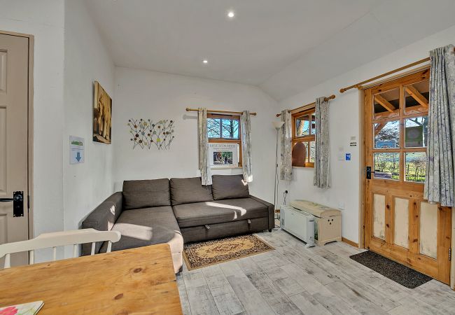 Chalet in Bury St Edmunds - Cedar Lodge Chalet in Bury St Edmunds - Cedar Lodge