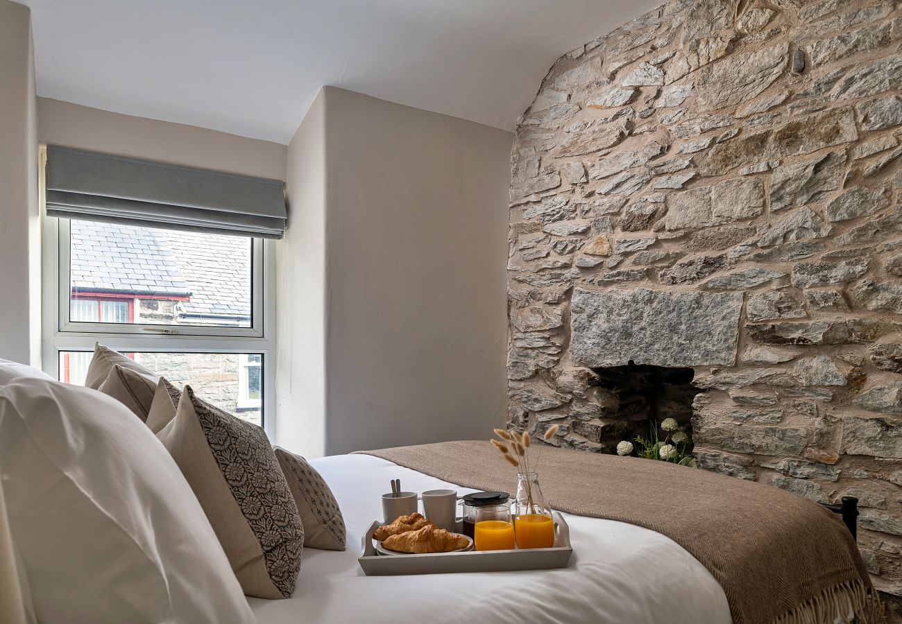 House in Blaenau Ffestiniog - Bwthyn Llechi (Slate Cottage)