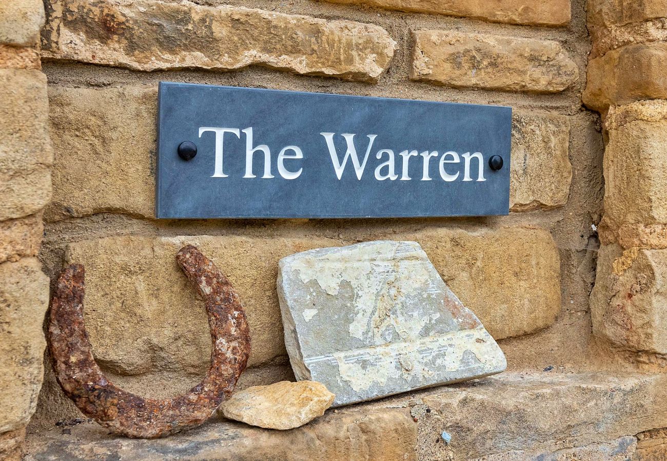 House in Stamford - The Warren