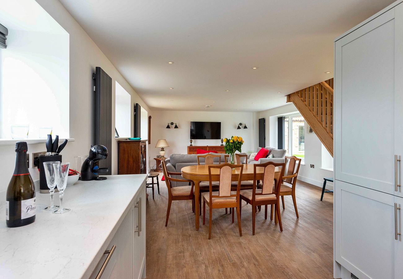 House in Stamford - The Warren