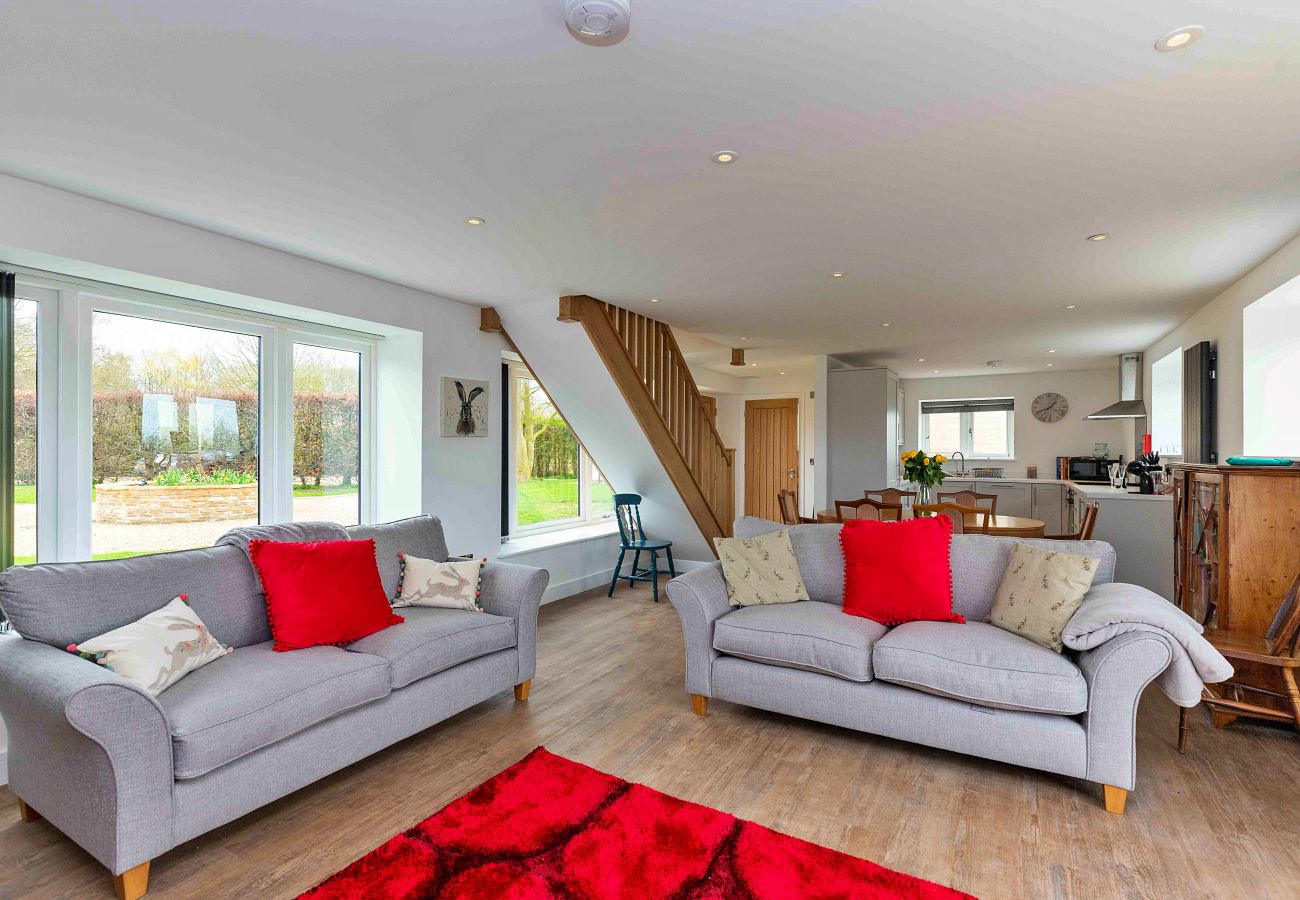 House in Stamford - The Warren