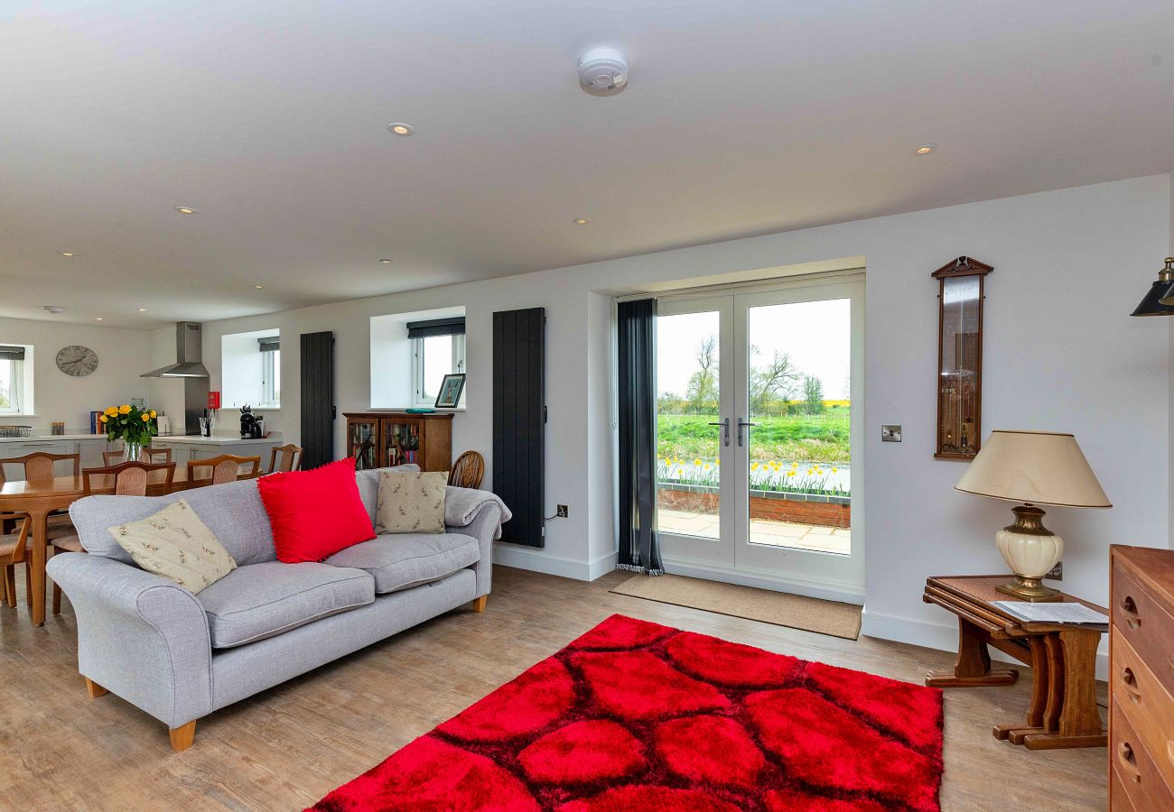 House in Stamford - The Warren