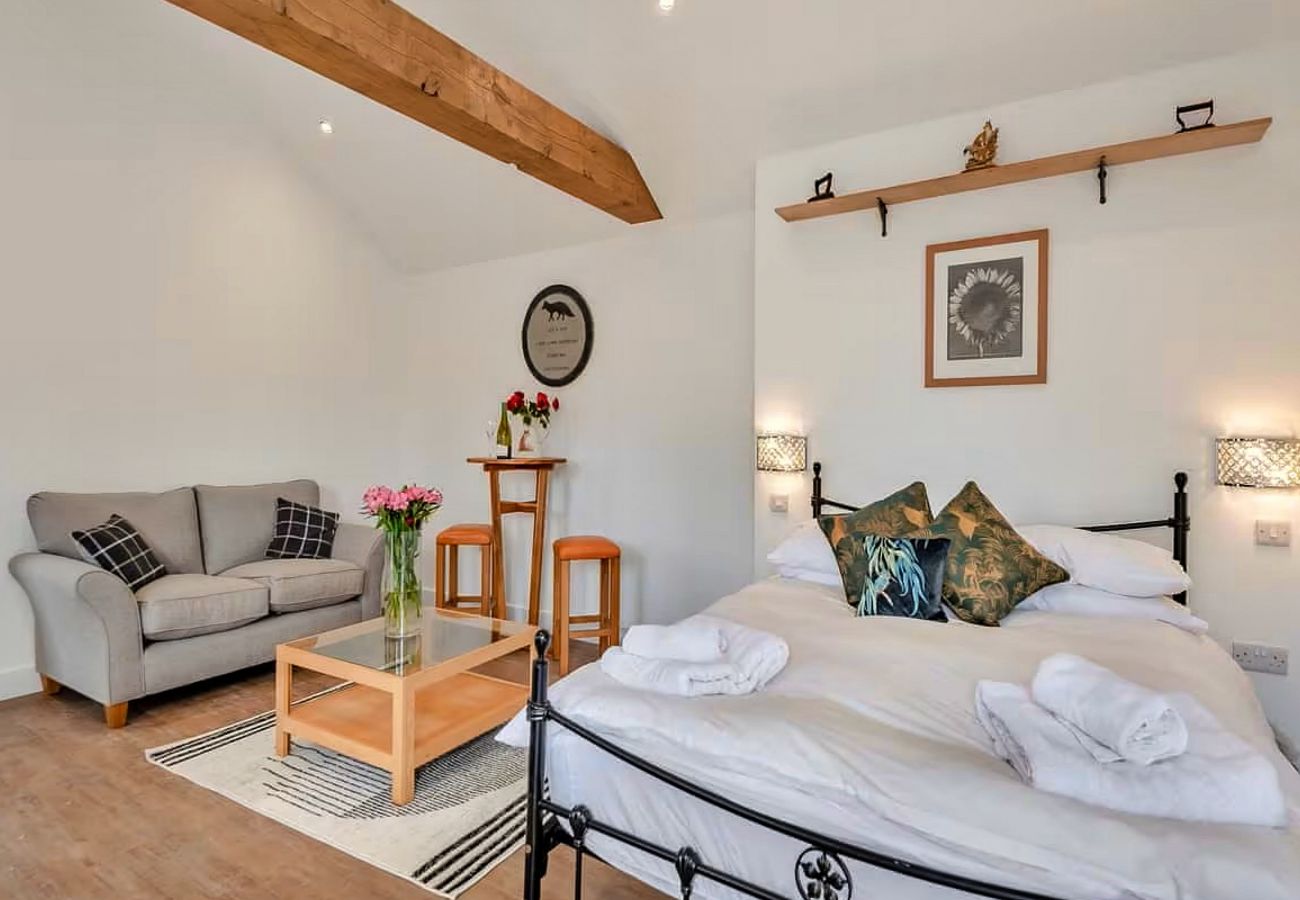 House in Stamford - The Den