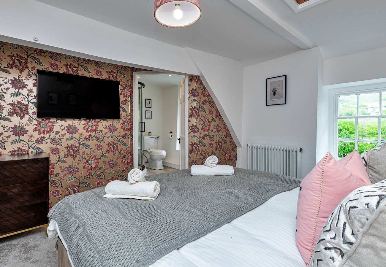 House in Dolgellau - Snowdonia Manor (Y Llwyn Manor)