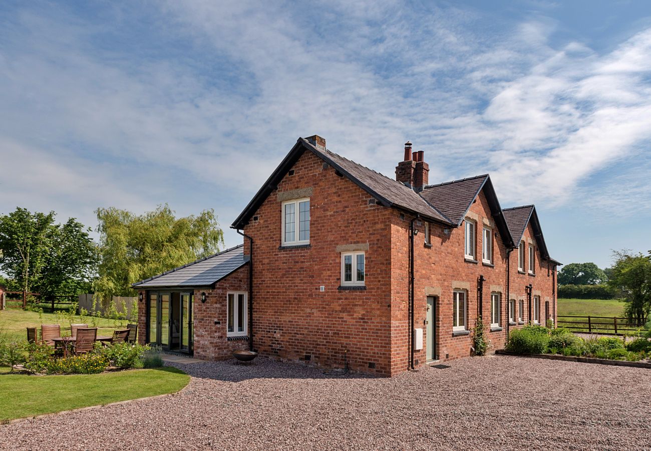 Cottage in Shrawardine - Fox and Hare