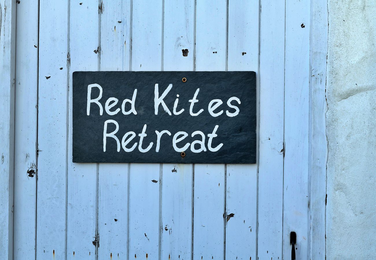 Cottage in Eglwysbach - Red Kites Retreat