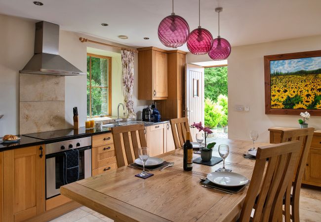 Cottage in Eglwysbach - Buzzards View Cottage in Eglwysbach - Buzzards View