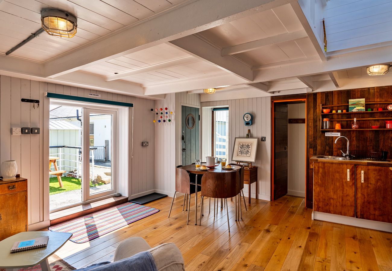 Cottage in Pendeen - The Watchtower at Western Watch