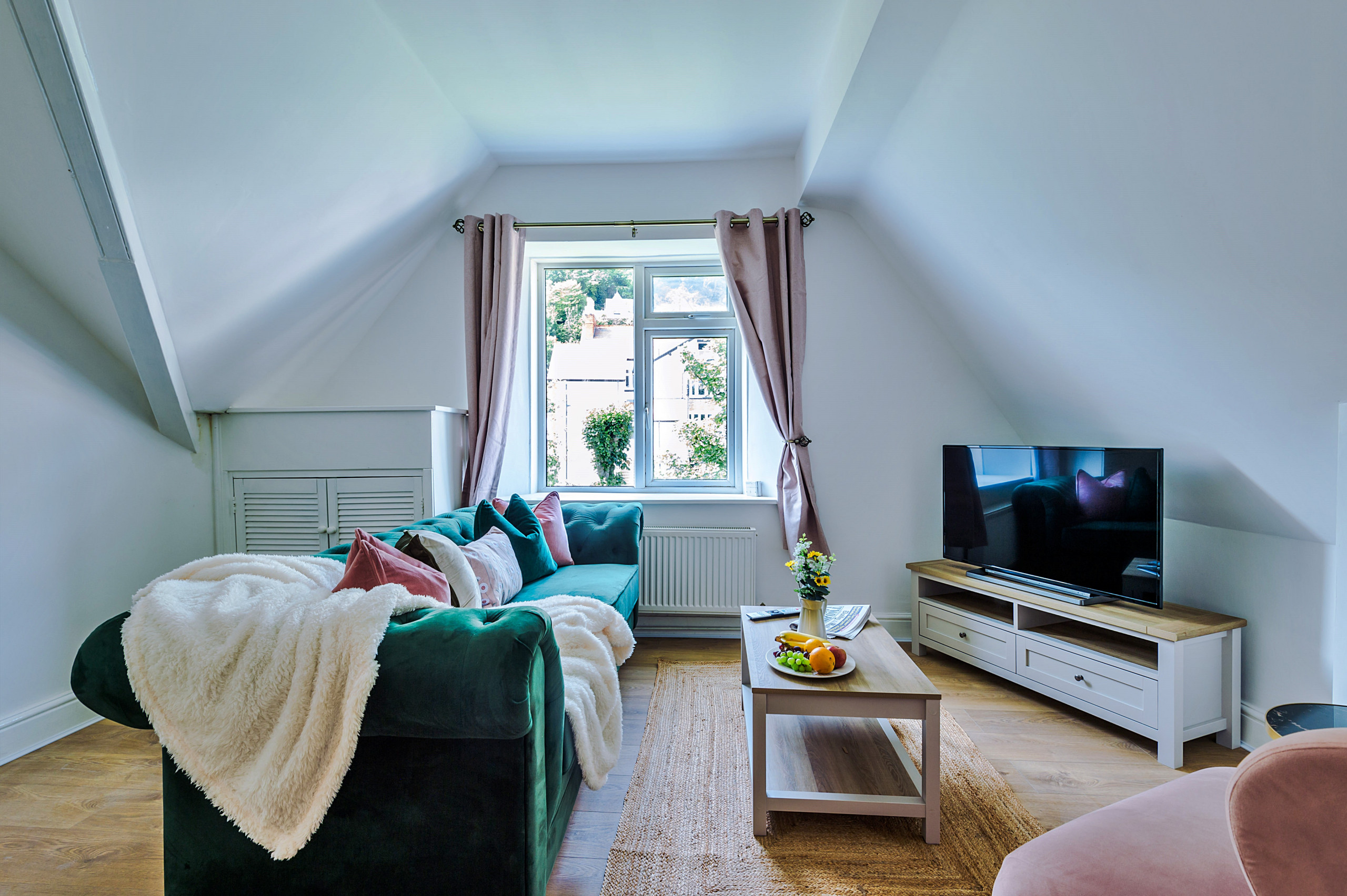 Abbey Road Apartments Flat 6 [Updated 2024 Prices]