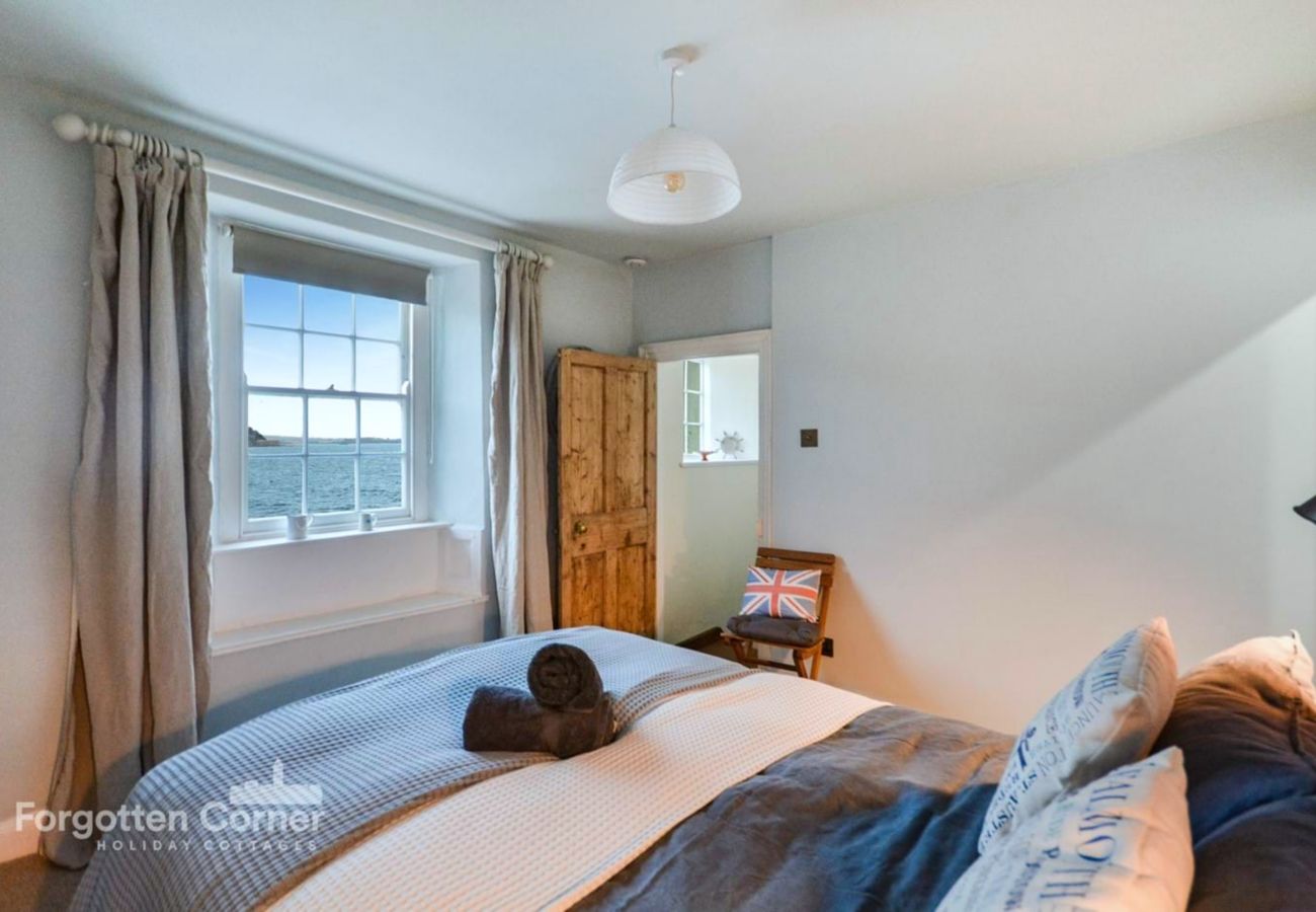 Cottage in Cawsand - April Cottage