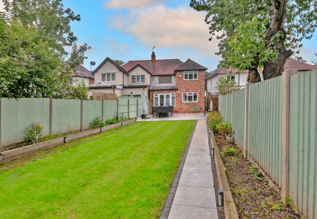 House in Solihull - DeBarnes House