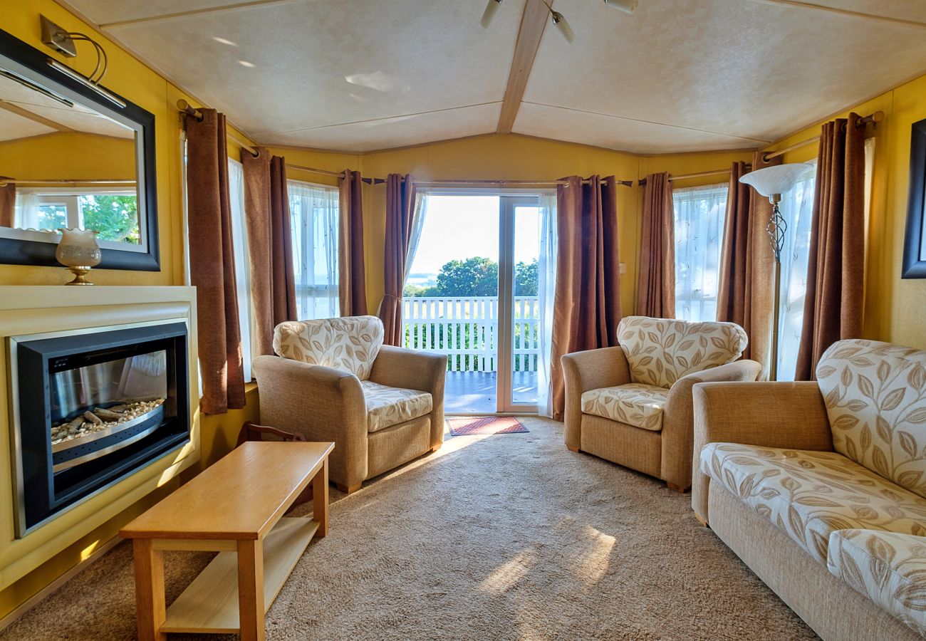 Cabin in Great Thorness - Ocean View