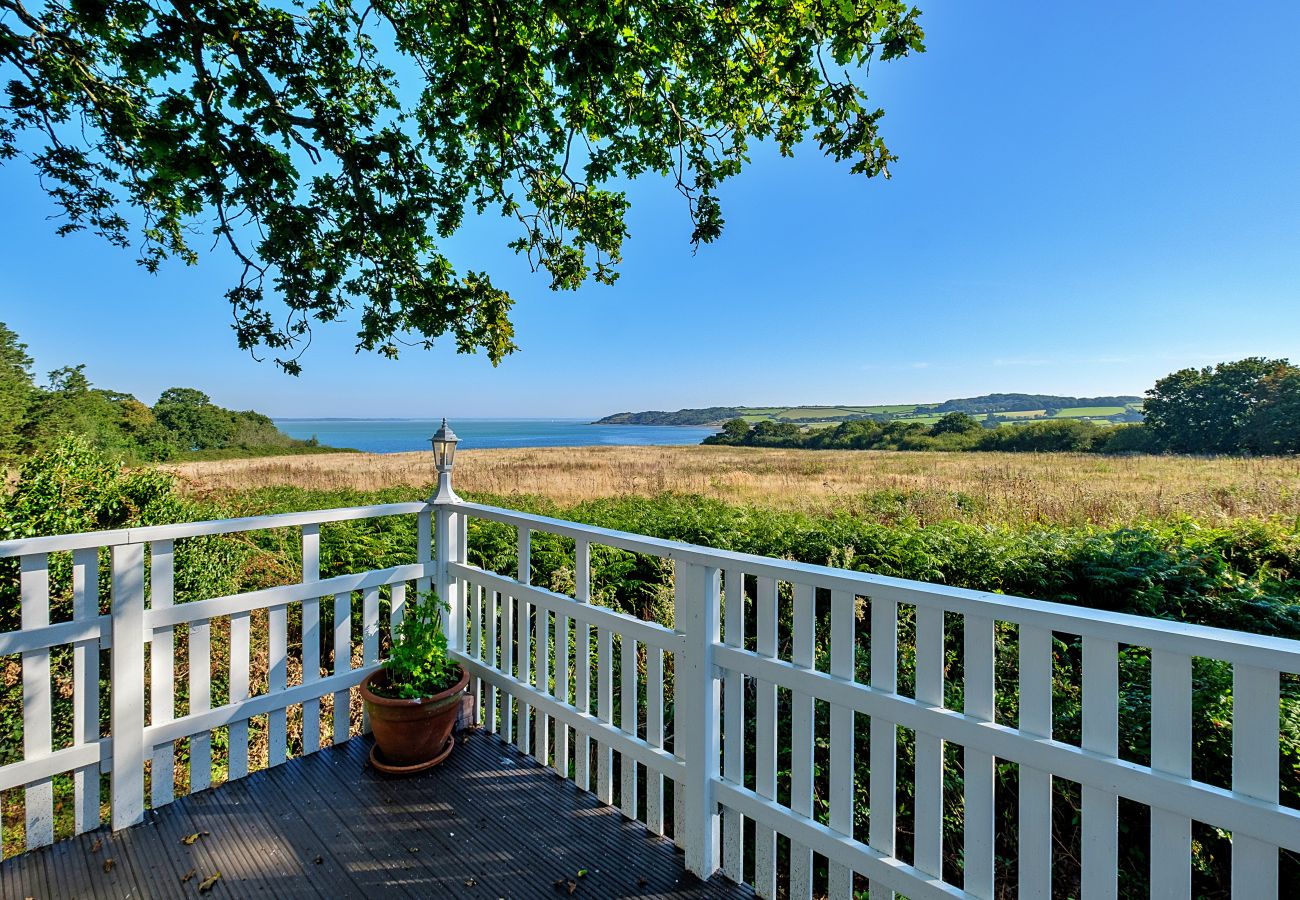 Cabin in Great Thorness - Ocean View
