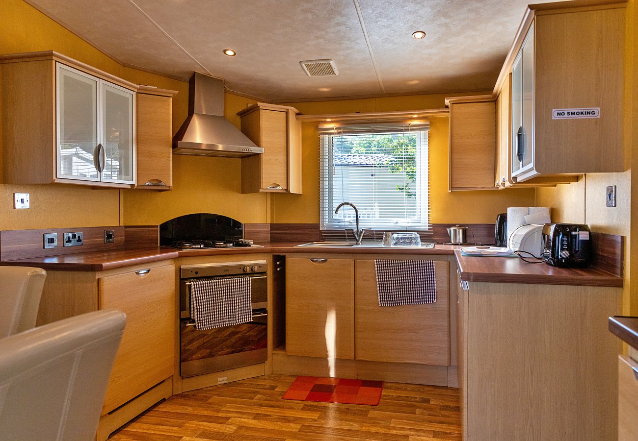 Cabin in Great Thorness - Ocean View
