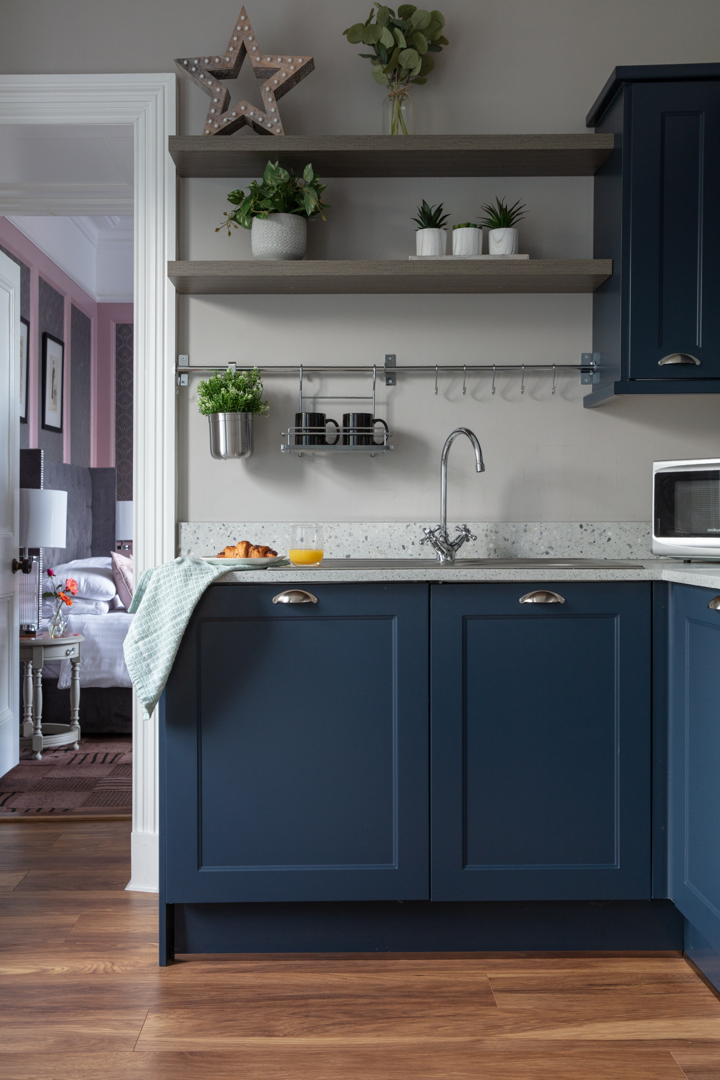 De Cressy Deco Apartment [Updated 2024 Prices]