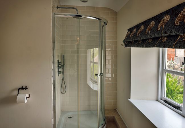 Cottage in Llanfihangel Ystern Llewern - Beili Glas Cottage Cottage in Llanfihangel Ystern Llewern - Beili Glas Cottage