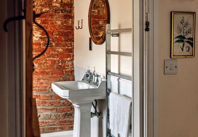 Cottage in Llanfihangel Ystern Llewern - Beili Glas Cottage Cottage in Llanfihangel Ystern Llewern - Beili Glas Cottage