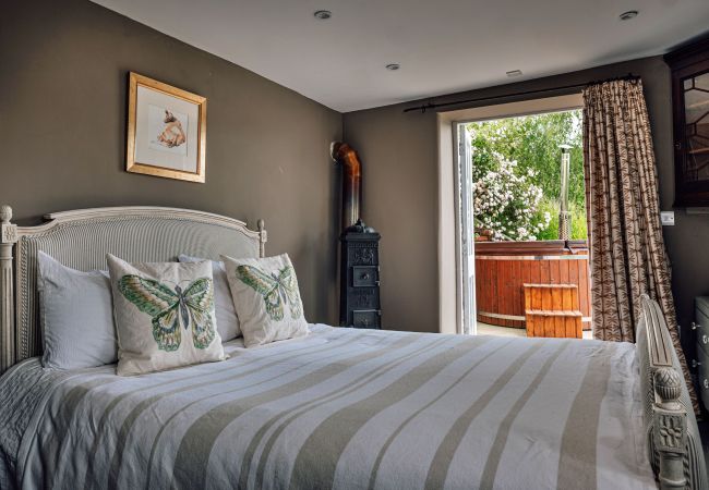 Cottage in Llanfihangel Ystern Llewern - Beili Glas Cottage Cottage in Llanfihangel Ystern Llewern - Beili Glas Cottage