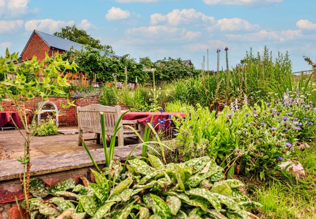 Cottage in Llanfihangel Ystern Llewern - Beili Glas Cottage Cottage in Llanfihangel Ystern Llewern - Beili Glas Cottage
