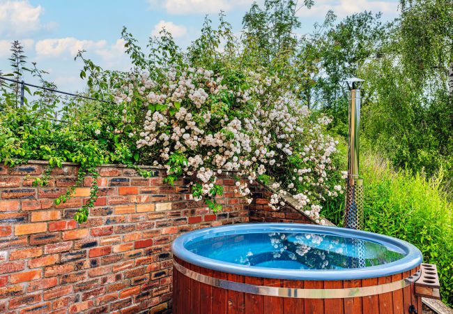 Cottage in Llanfihangel Ystern Llewern - Beili Glas Cottage Cottage in Llanfihangel Ystern Llewern - Beili Glas Cottage