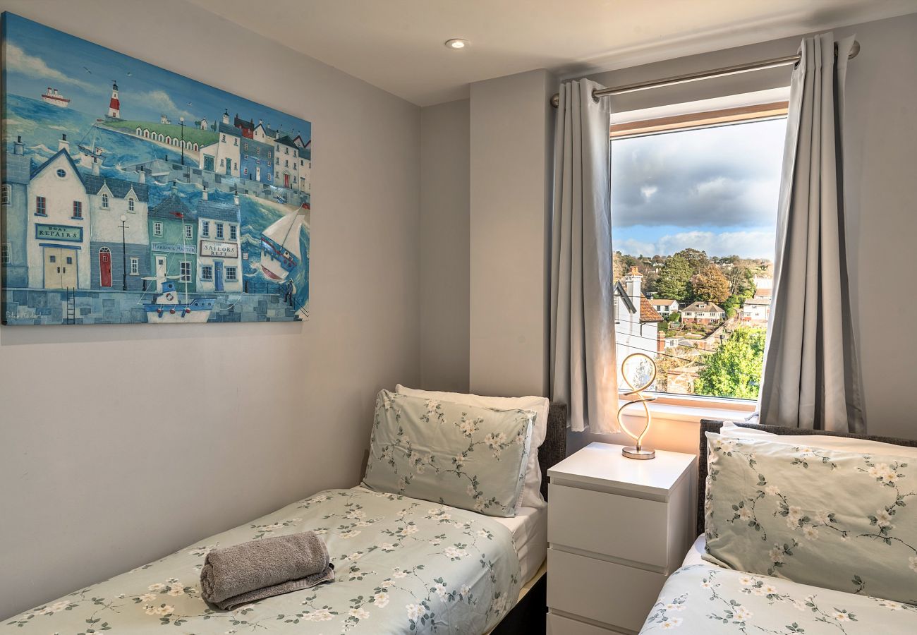 Apartment in Teignmouth - Number 10, Montpellier Apartments