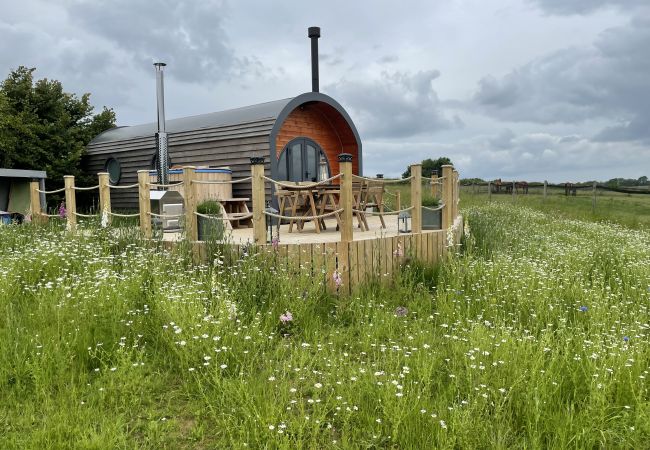 Cabin in Banbury - The Campion