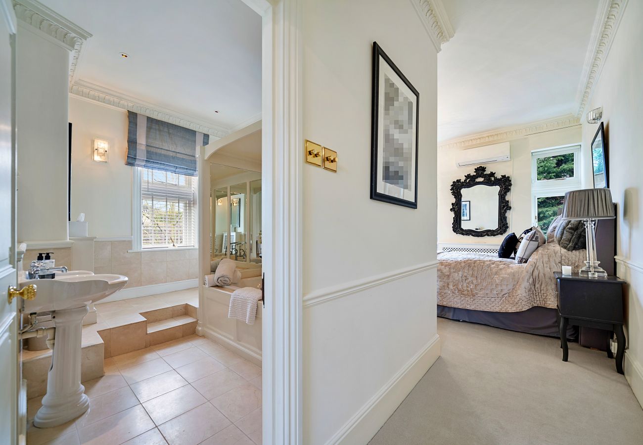House in London - Hampstead Escape