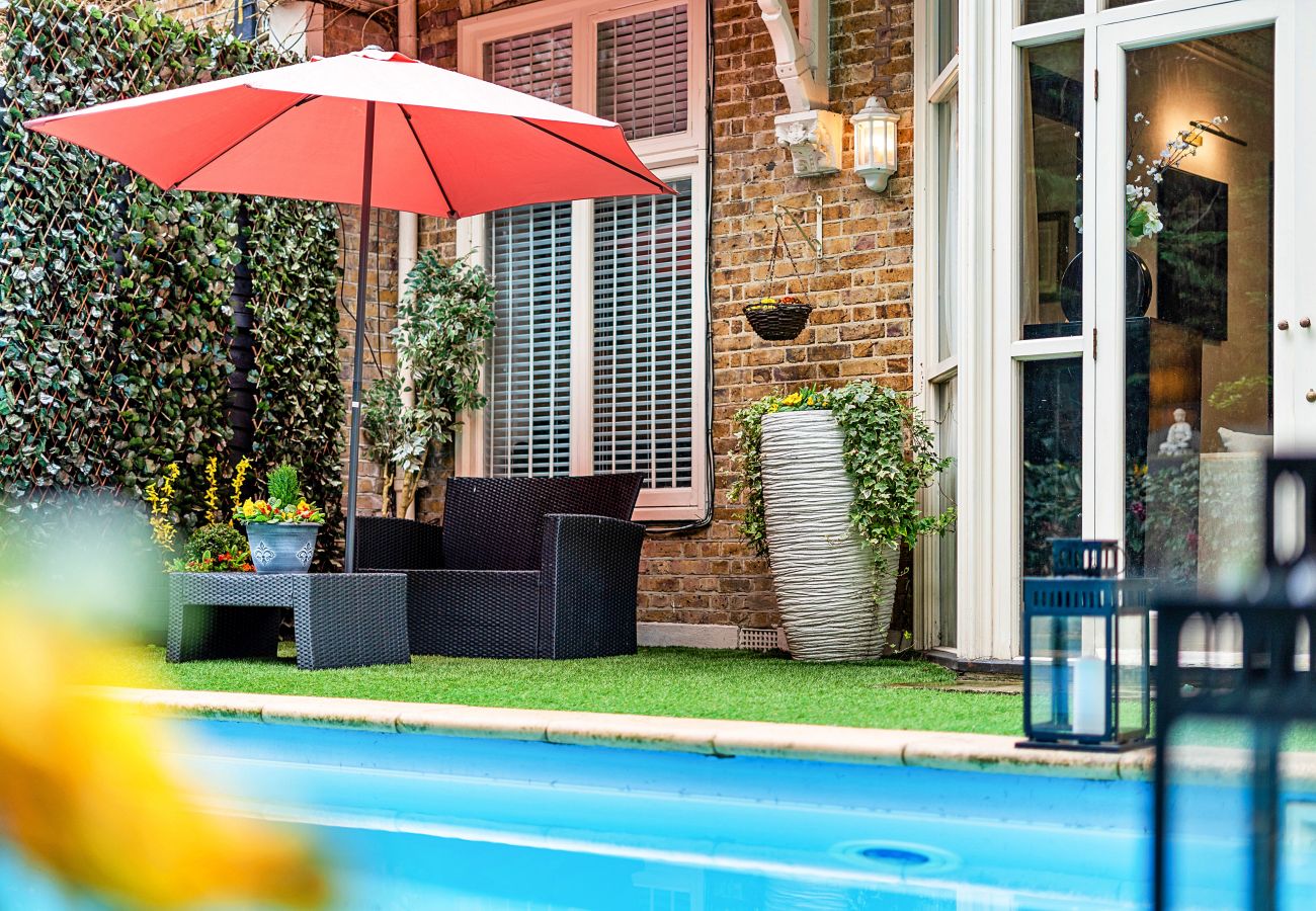 House in London - Hampstead Escape
