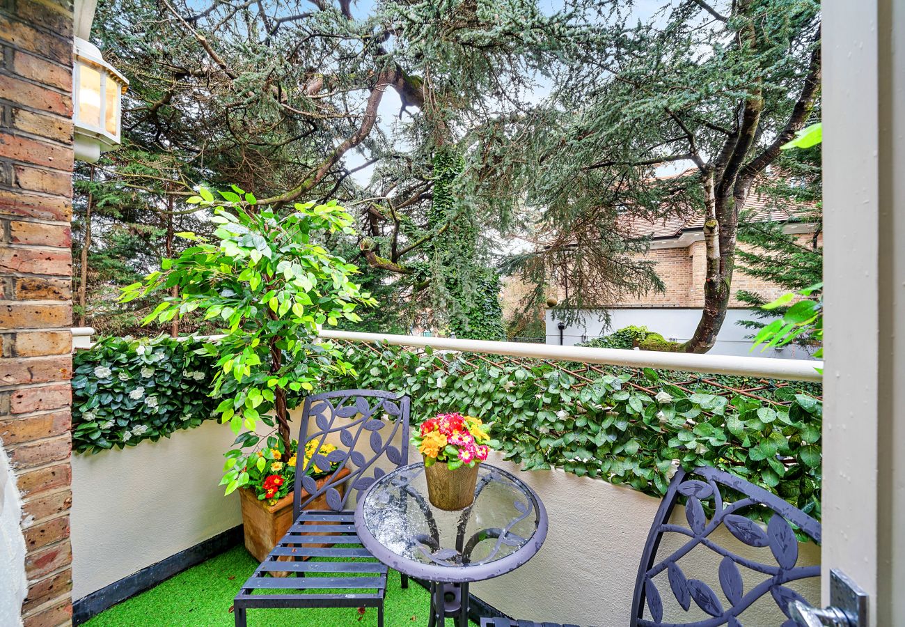 House in London - Hampstead Escape