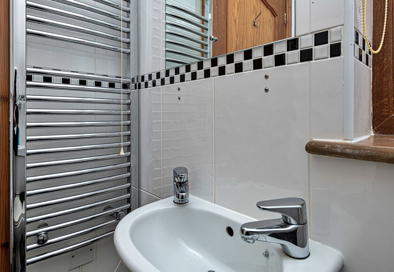 Cottage in Talybont - Eithinog