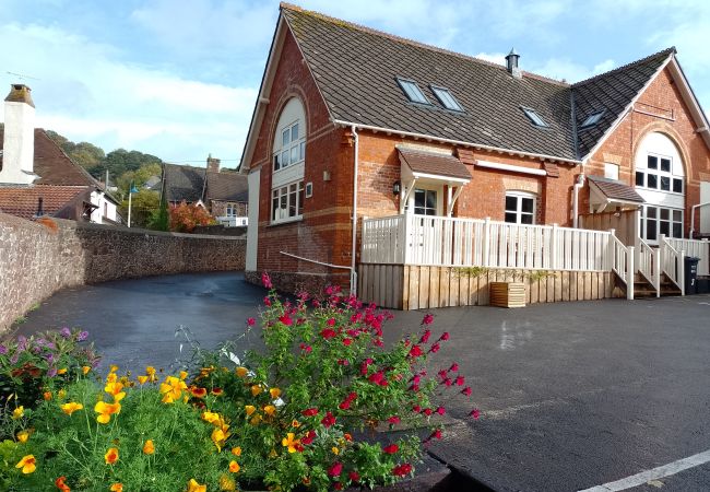  in Minehead - Lower School Cottages