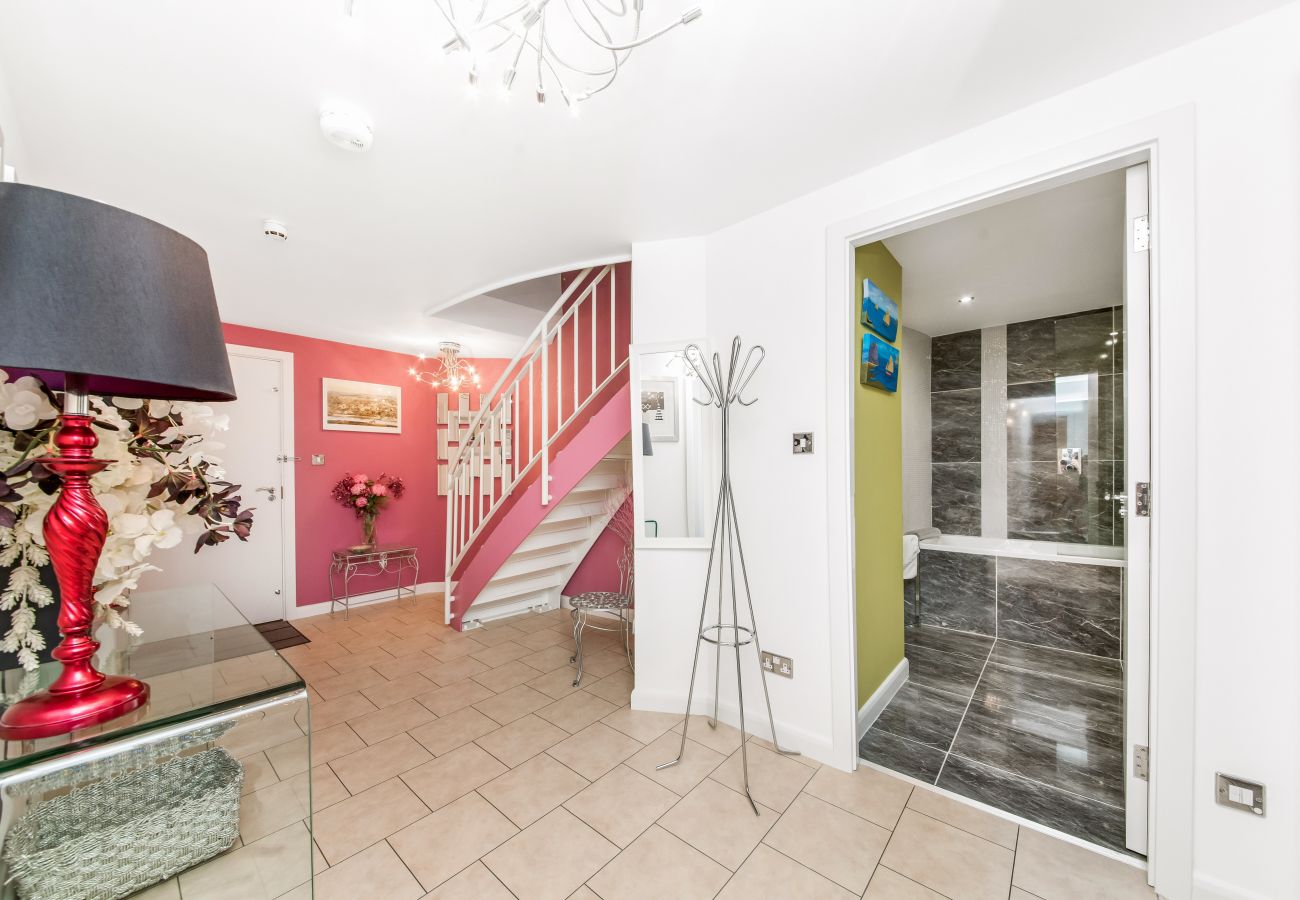 Apartment in York - The Penthouse at 611 Westgate