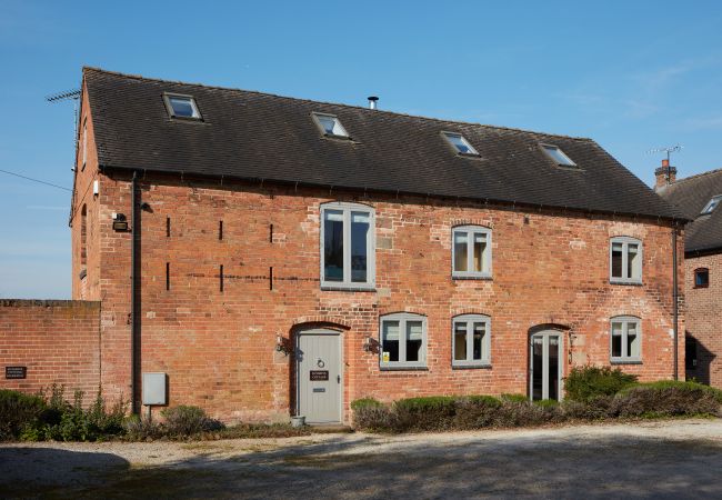 House in Ashbourne - Nether Burrows Farm